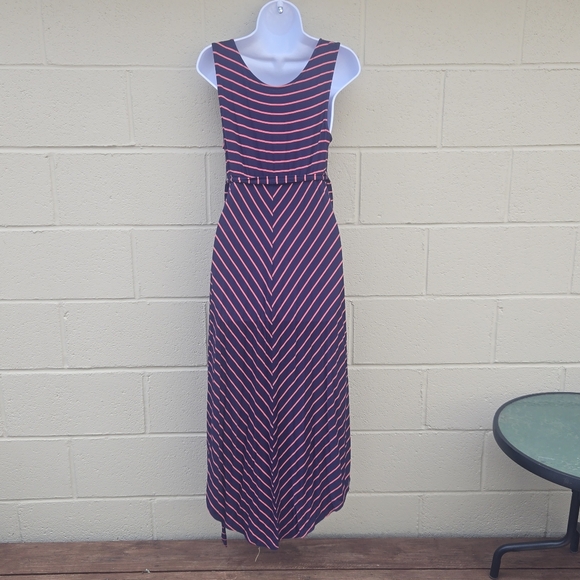 Ingrid & Isabel- Stripped- Maxi- Maternity Dress- V-Cut Bottom- Size Medium - Picture 3 of 16